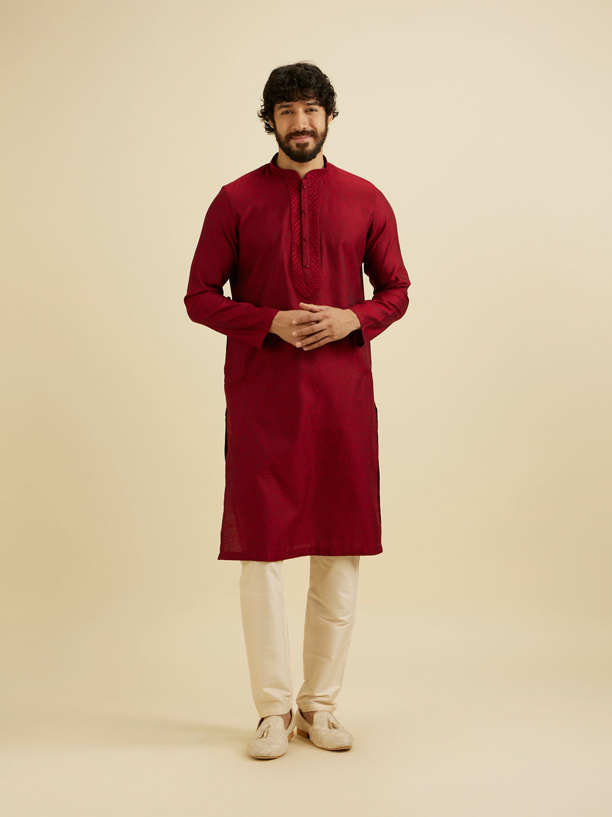 Manyavar Men Maroon Elegance Kurta Pajama image number 2