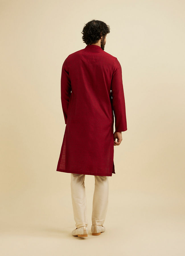 Manyavar Men Maroon Elegance Kurta Pajama image number 5