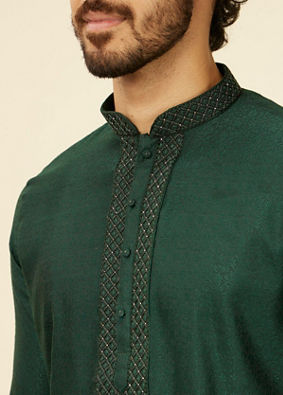 Manyavar Men Dark Green Bel Buti Patterned Kurta Set image number 1