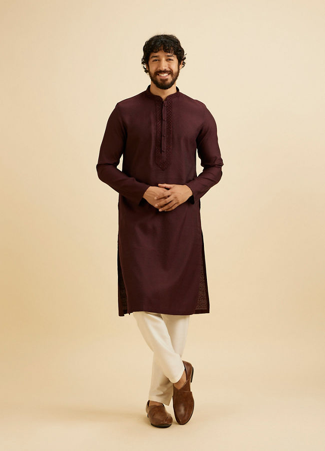 Manyavar Men Wine Red Bel Buti Patterned Kurta Set image number 2