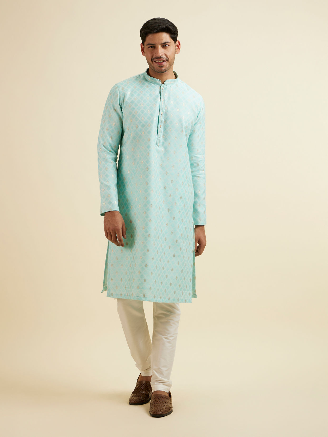 Manyavar Men Green Cotton Foil Print Embroidered Kurta Set