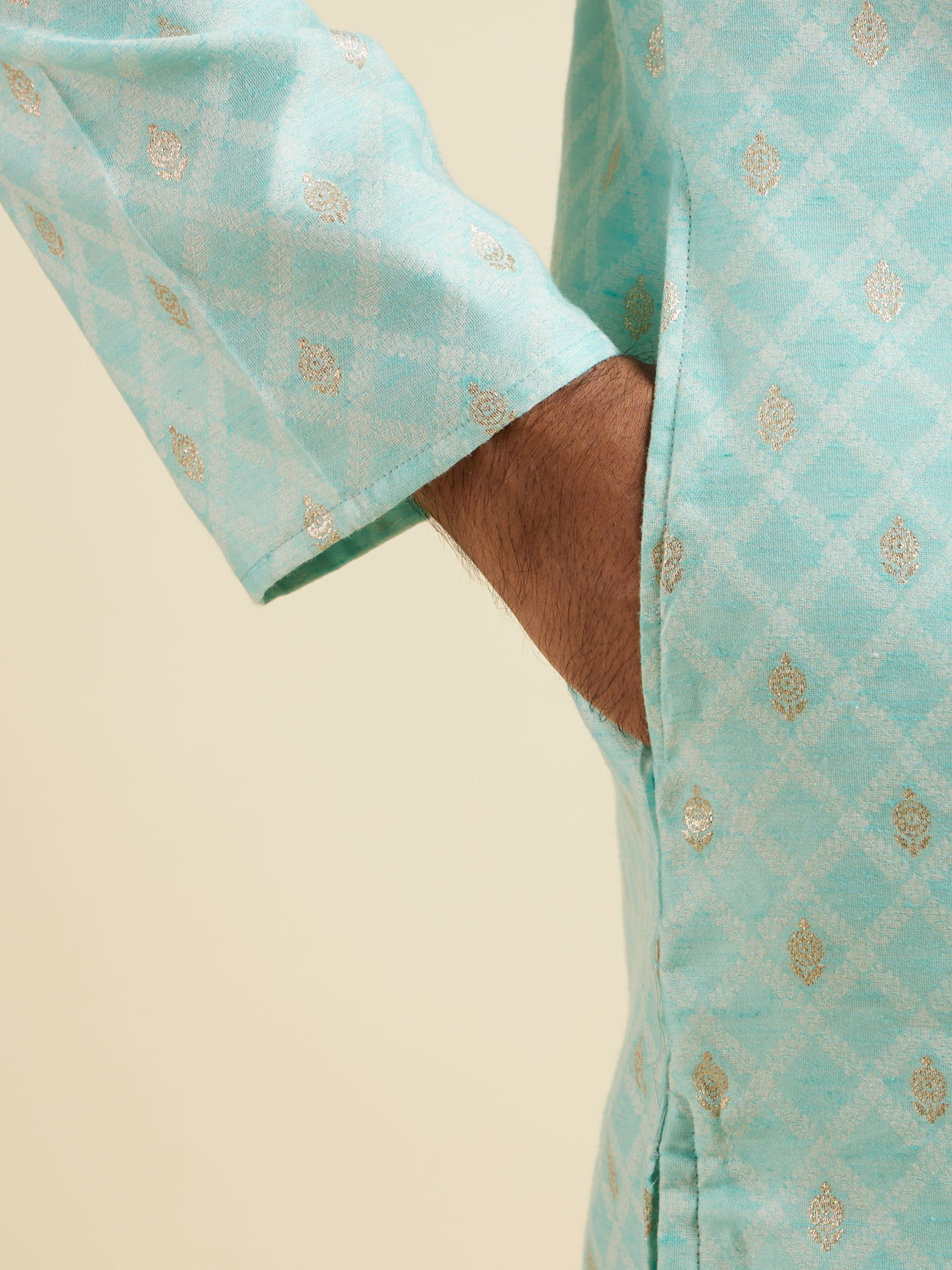 Manyavar Men Green Cotton Foil Print Embroidered Kurta Set