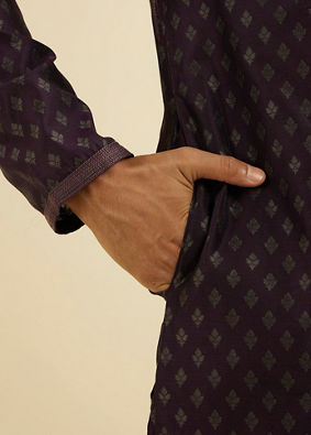 Manyavar Men Royal Purple Kurta Set with Buta Motifs image number 3