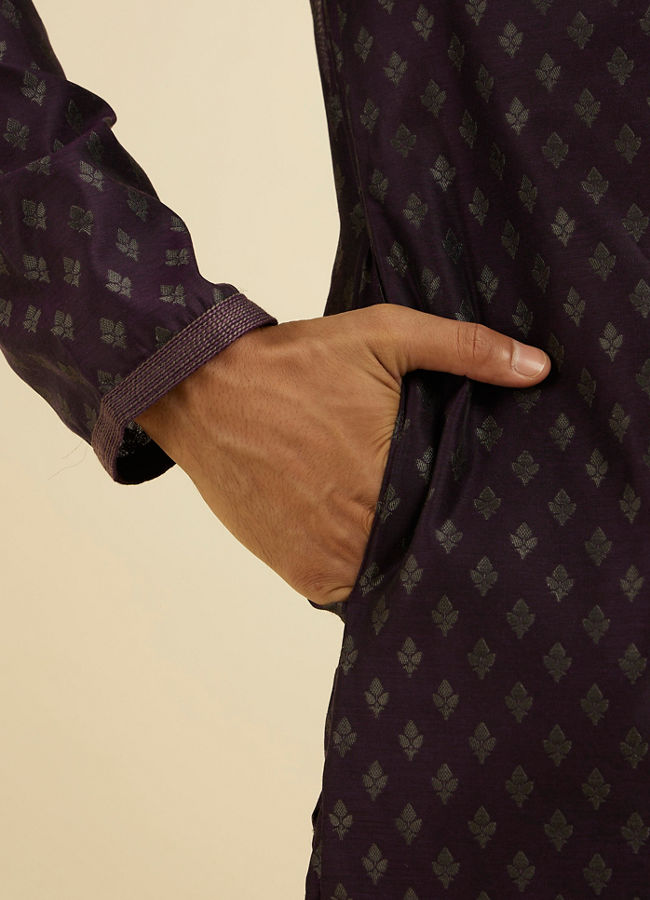 Manyavar Men Royal Purple Kurta Set with Buta Motifs image number 3