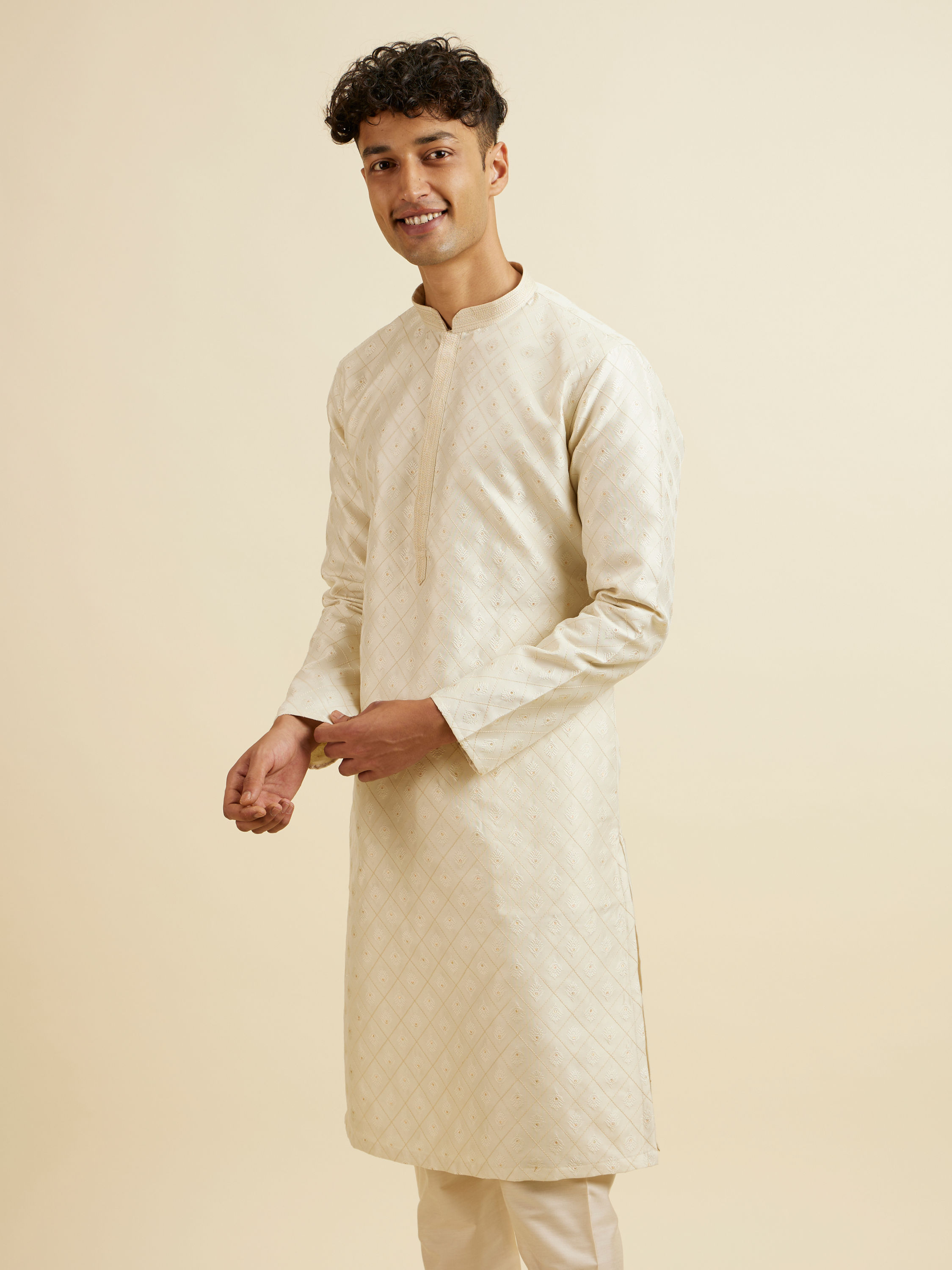 Manyavar Men Cream Grid Patterned Kurta Set