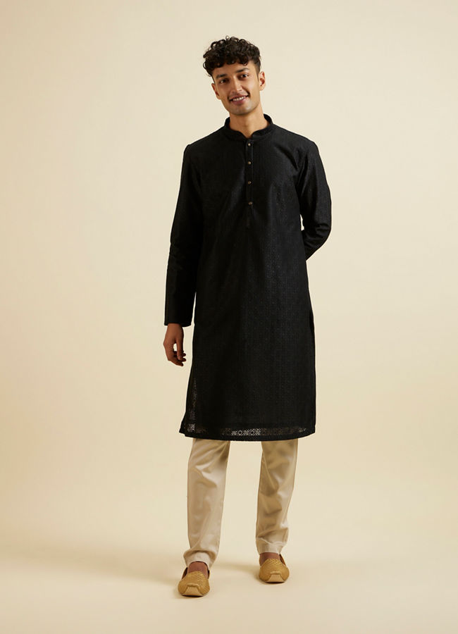 alt message - Manyavar Men Black Self Patterned Kurta Set image number 2