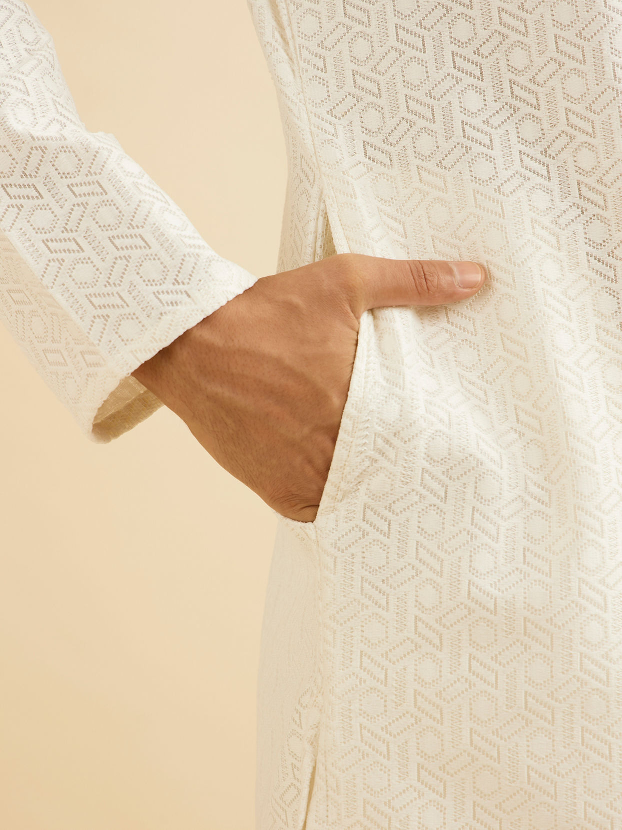 Manyavar Men Radiant Warm White Kurta Pajama image number 3