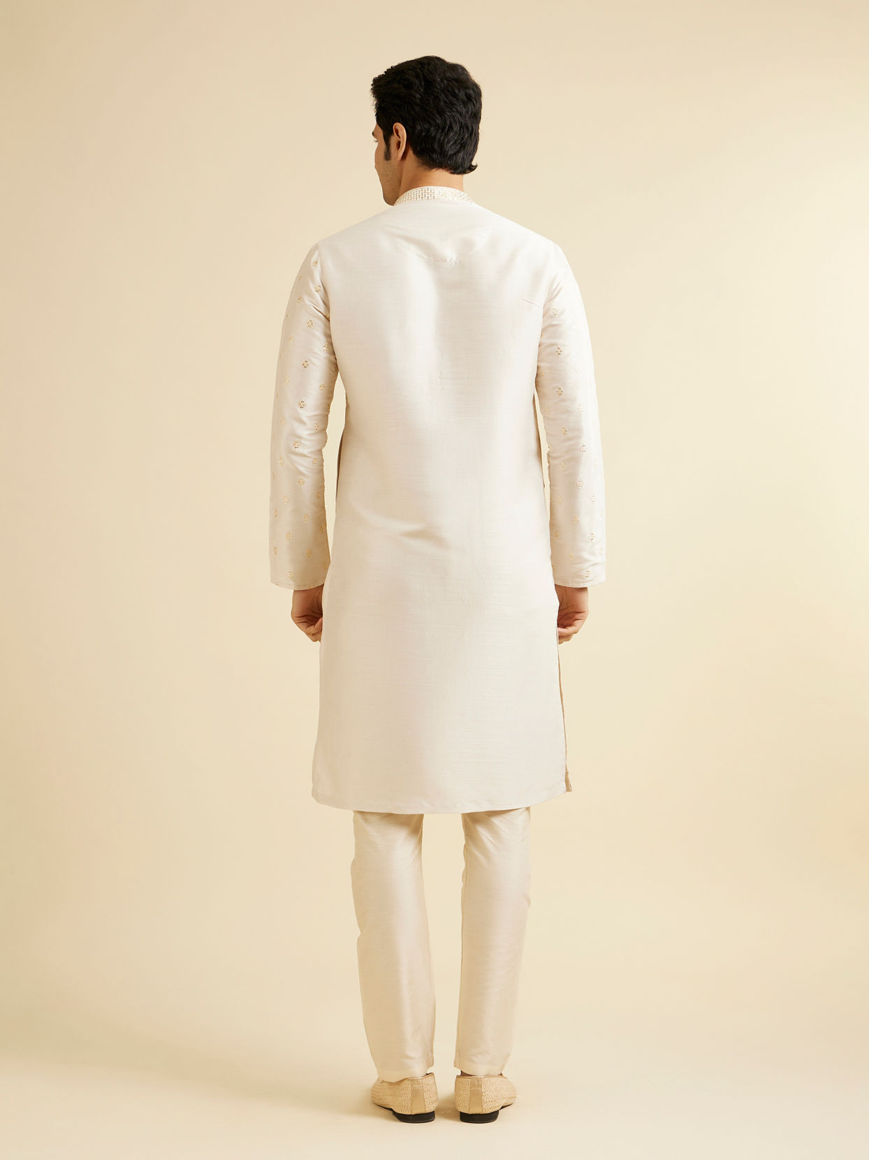 Manyavar Men Cream Pink Kurta Set with Diamond Buta Motifs