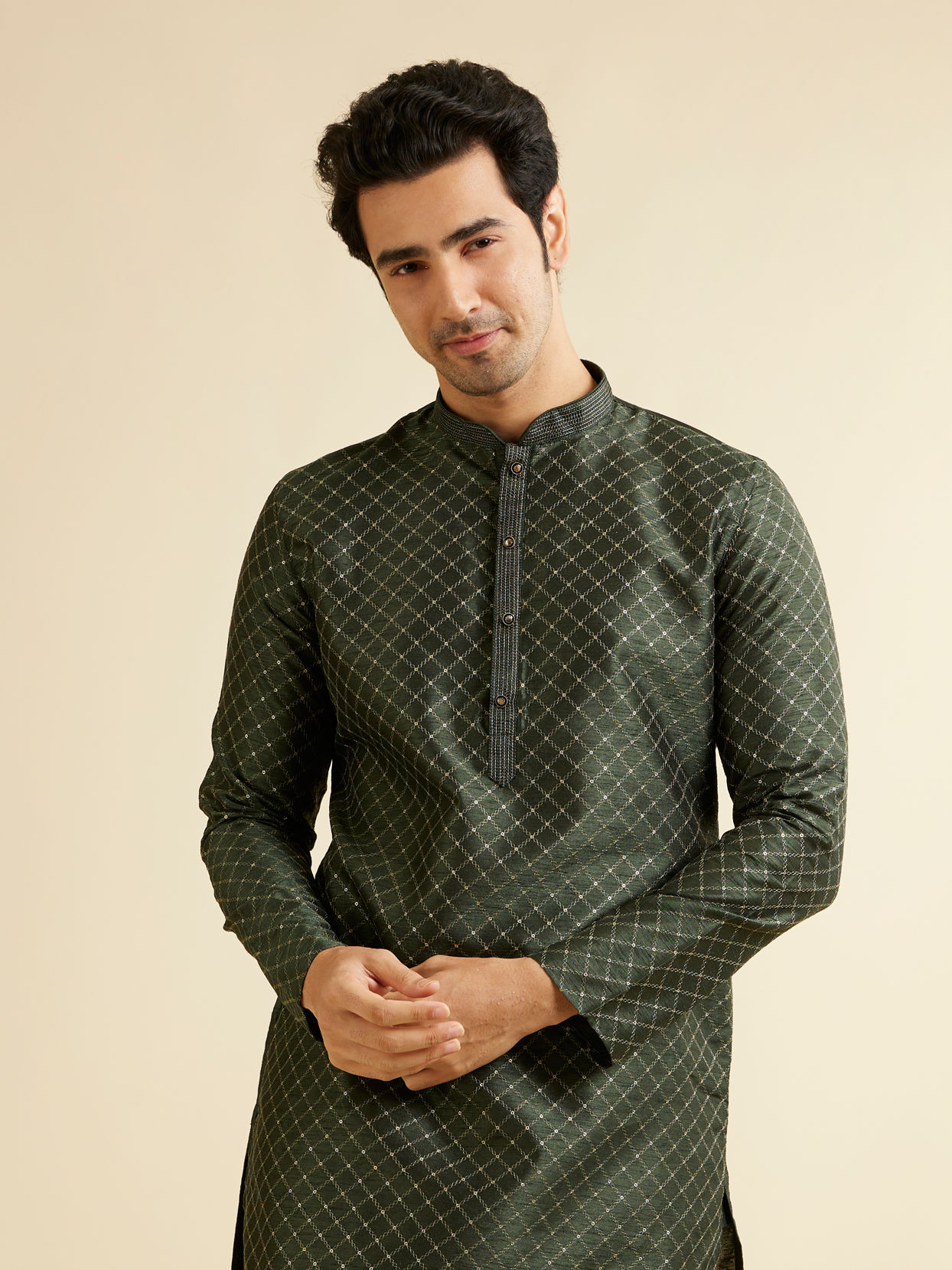 alt message - Manyavar Men Dark Green Lattice Patterned Kurta Set image number 0