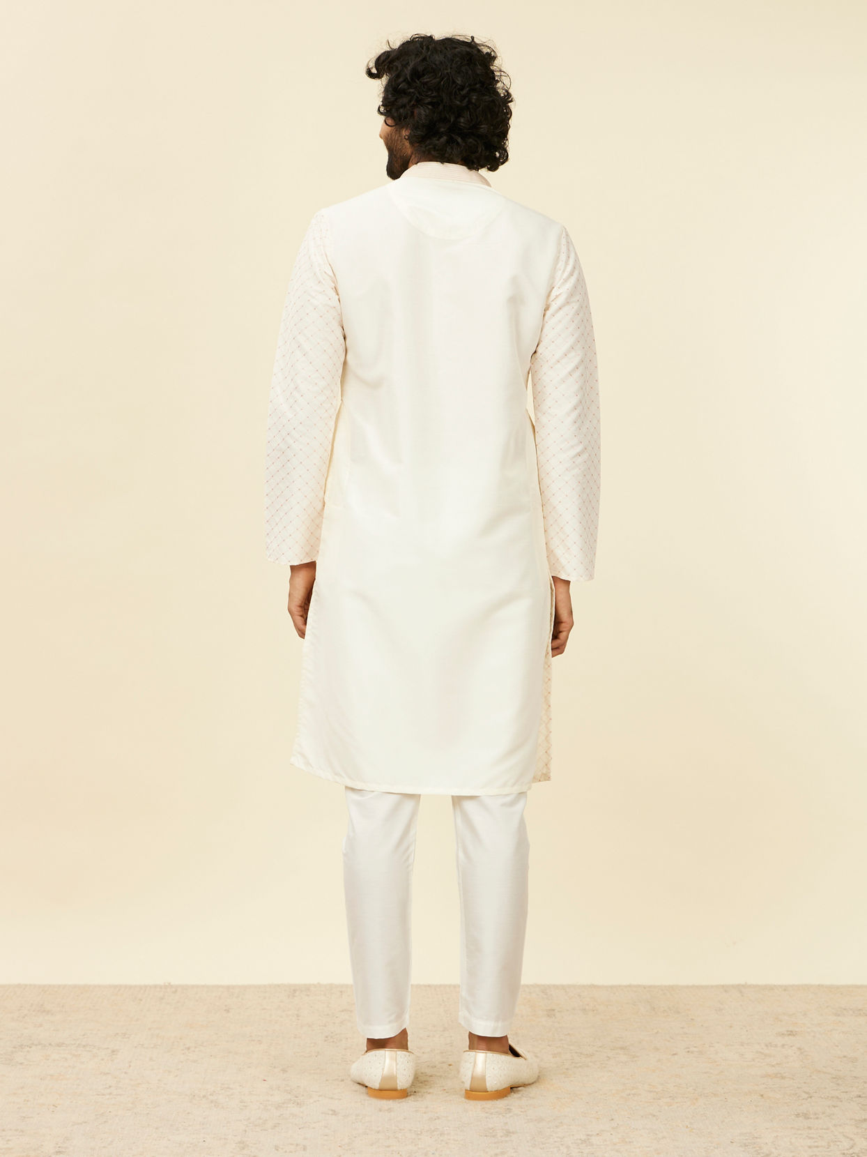 Manyavar Men Warm White Lattice Patterned Kurta Set