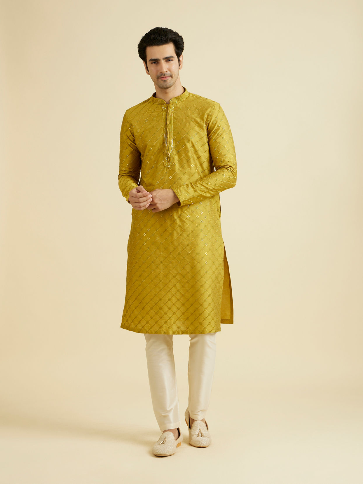 Manyavar Men Mehndi Green Elegance Kurta Pyjama