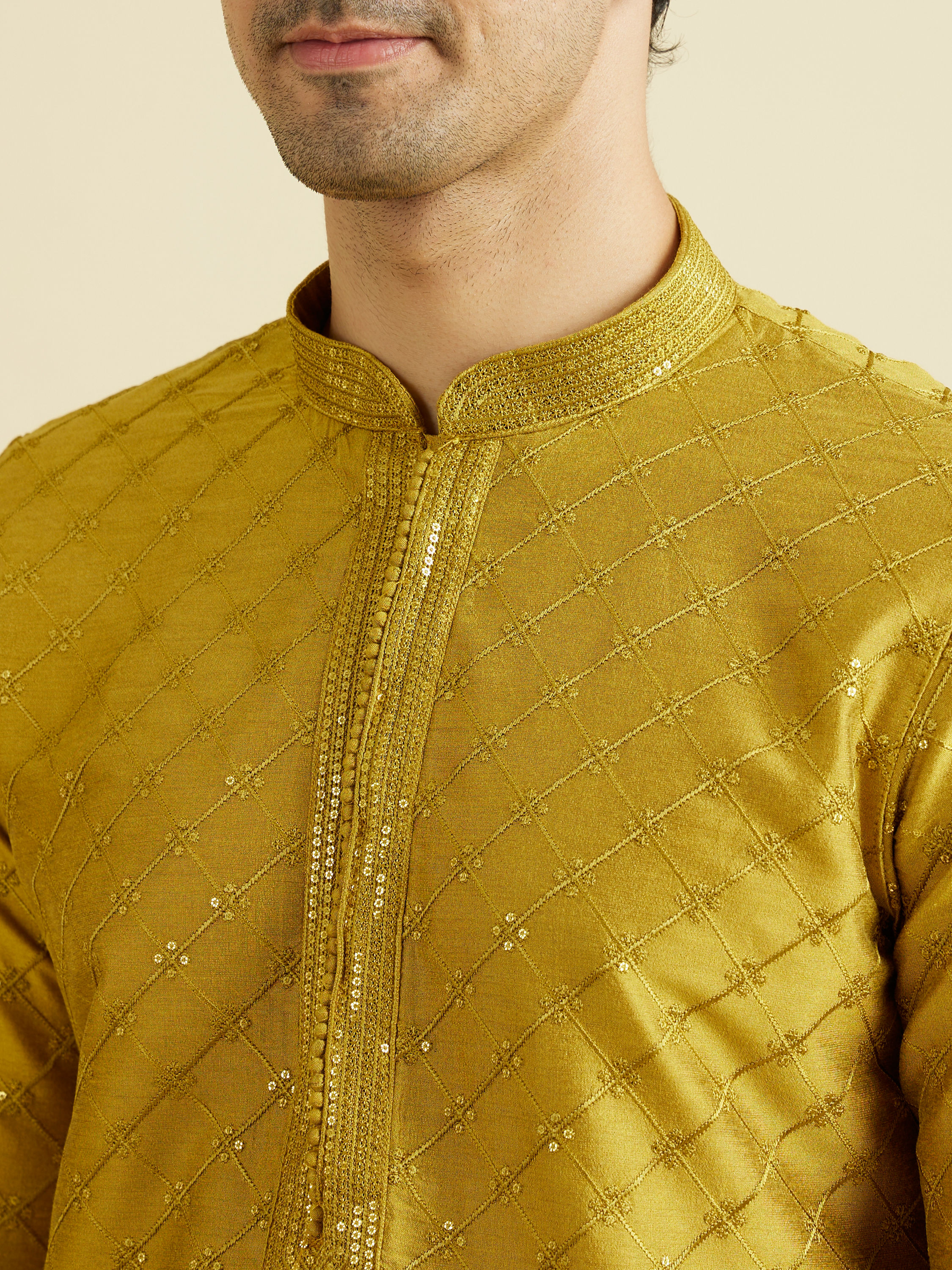 Manyavar Men Mehndi Green Elegance Kurta Pyjama