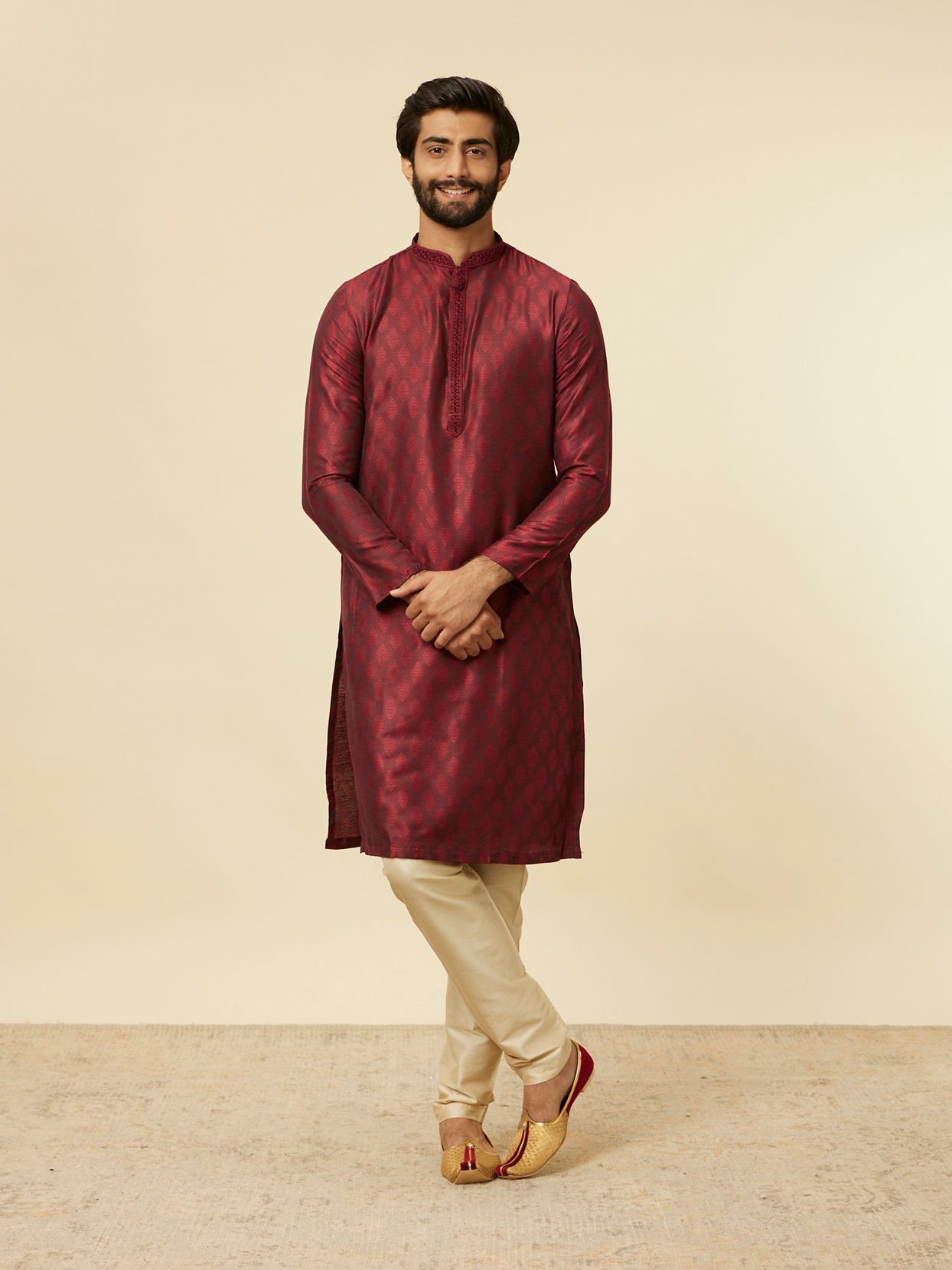 Manyavar Men Maroon Paisley Printed Kurta Set