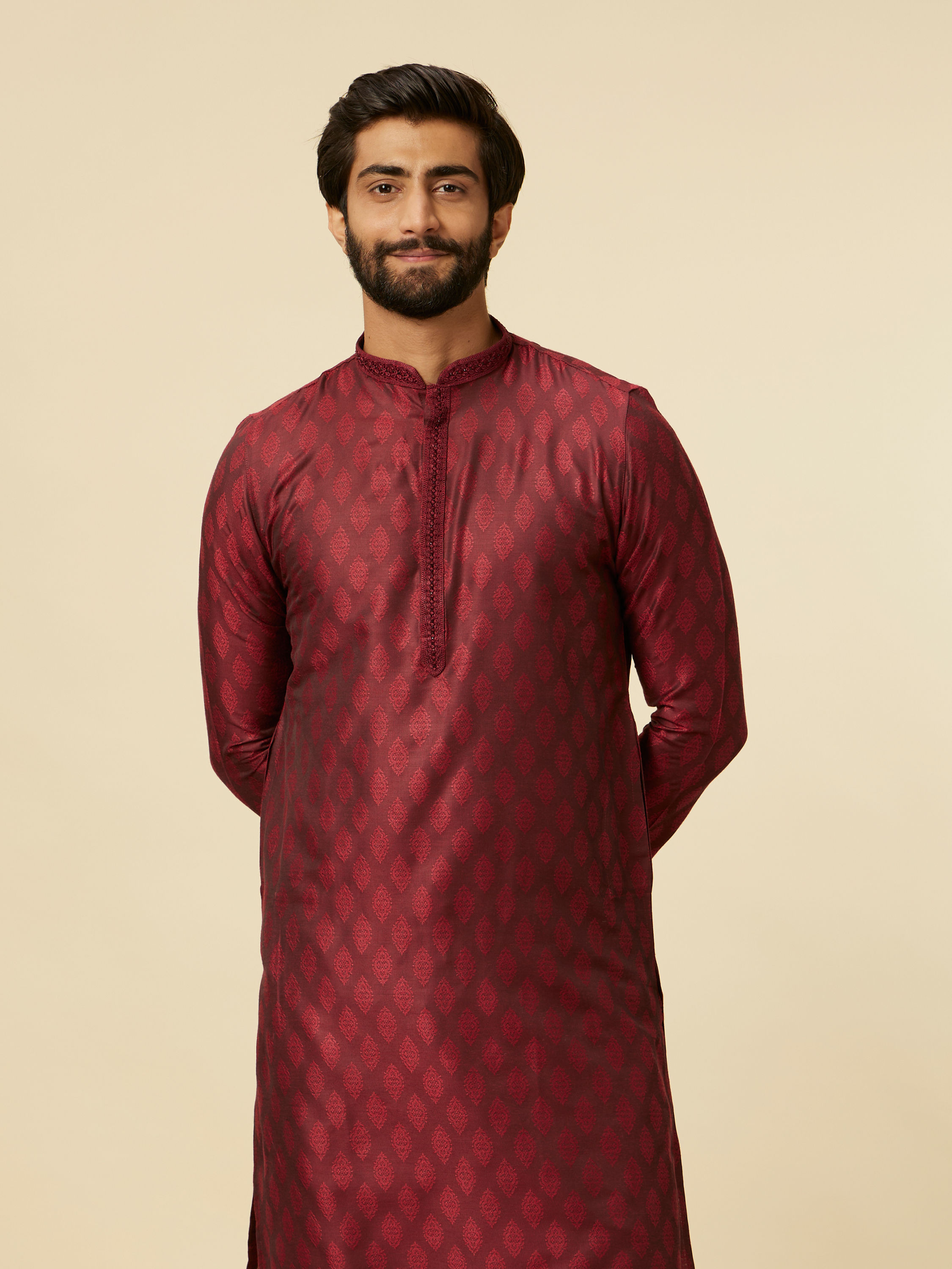 Manyavar Men Maroon Paisley Printed Kurta Set