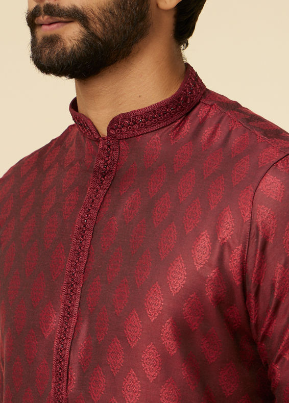 Manyavar Men Maroon Paisley Printed Kurta Set