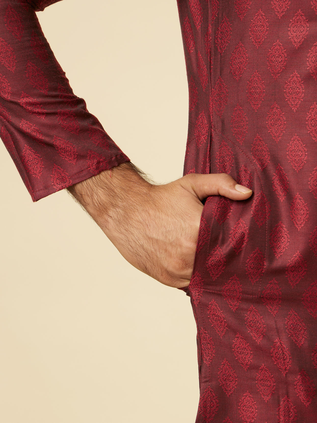 Manyavar Men Maroon Paisley Printed Kurta Set