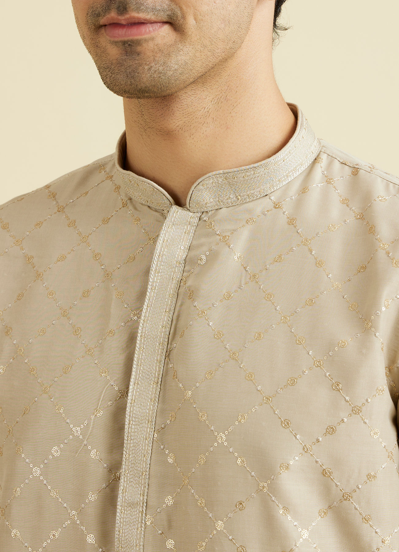 Manyavar Men Sleek Light Grey Elegance Kurta Pajama