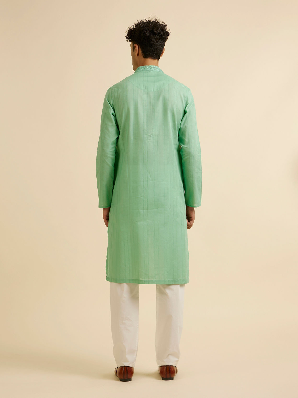 Manyavar Men Light Mid Green Self Patterned Kurta Set