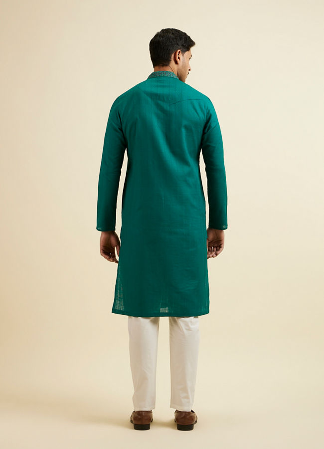 alt message - Manyavar Men Teal Green Striped Plain Kurta Set image number 4