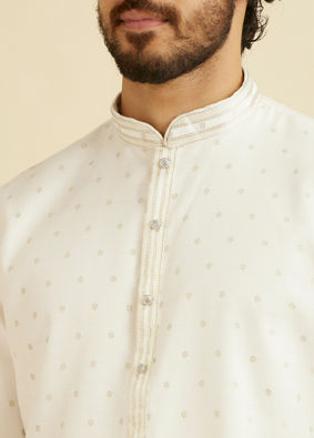 alt message - Manyavar Men Ethereal White Kurta Pajama image number 1