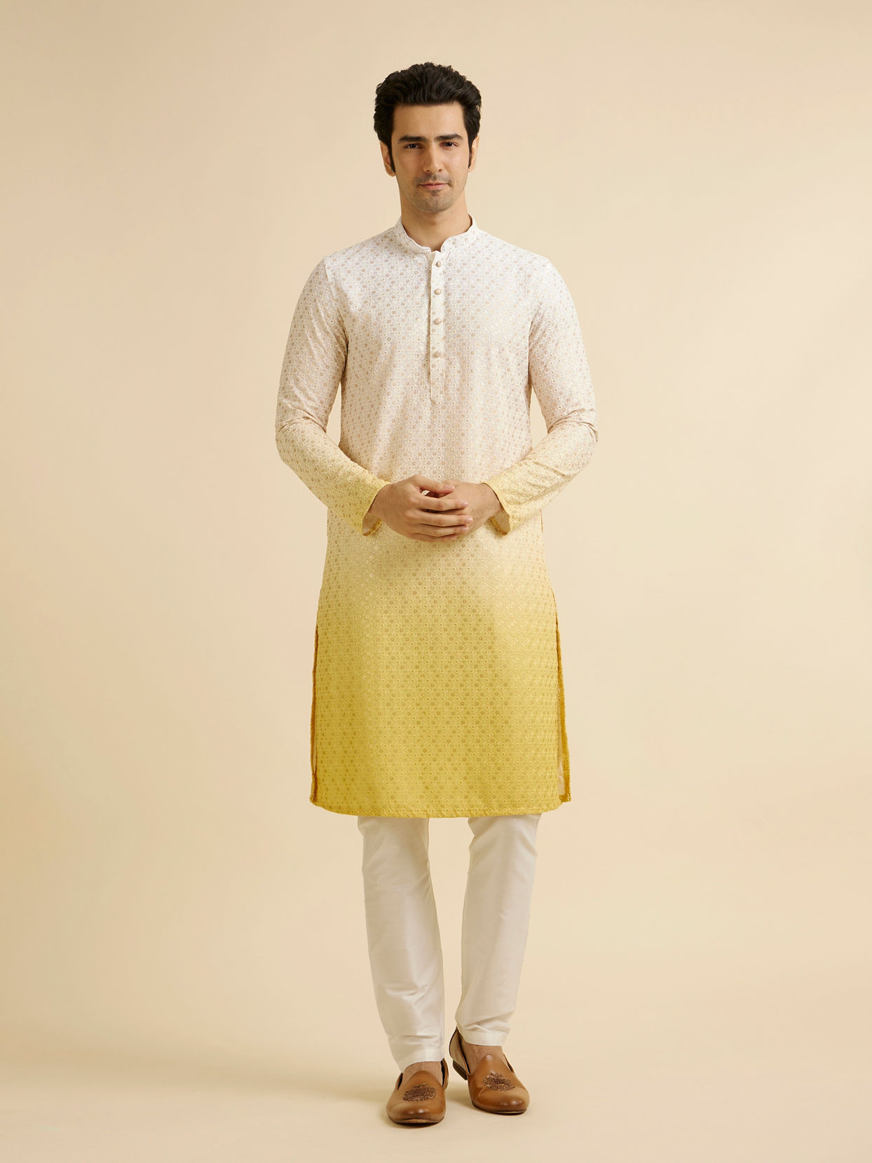 alt message - Manyavar Men Yellow Ombre Dyed Chikankari Kurta Set image number 2