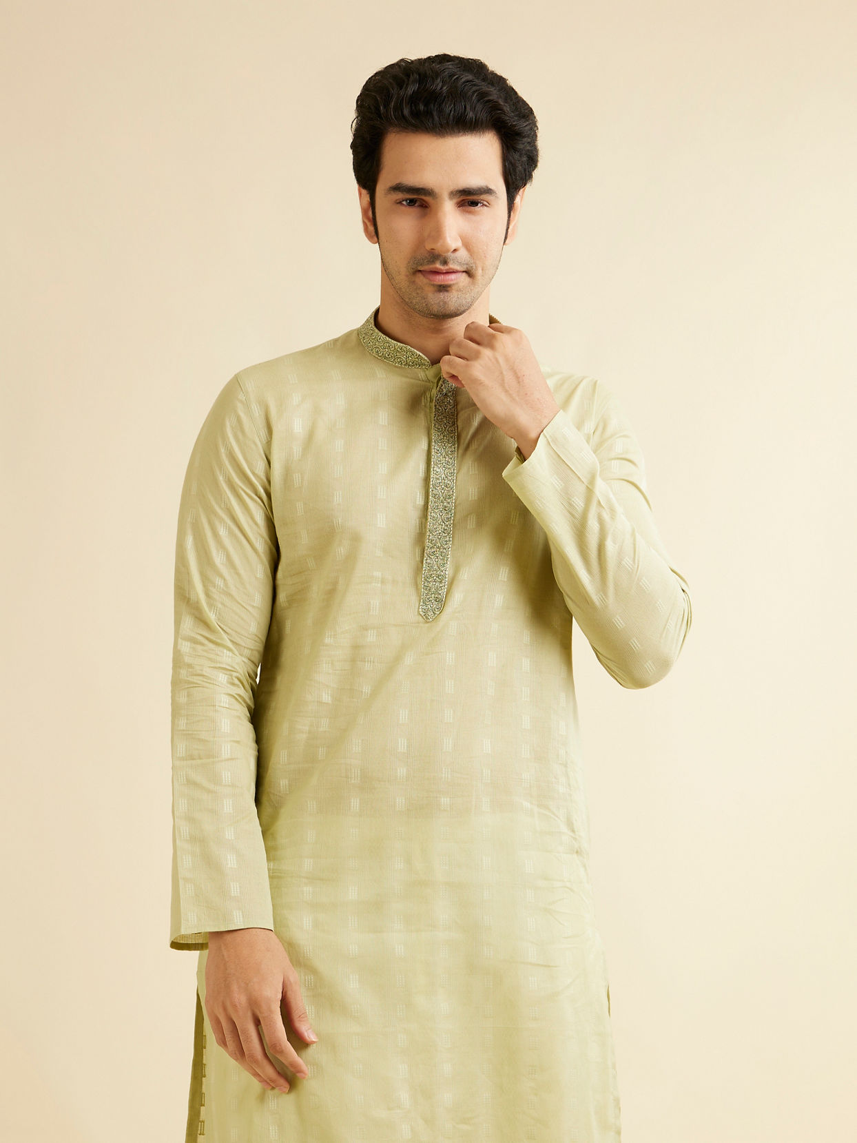 Manyavar Men Green Majestic Kurta Pajama