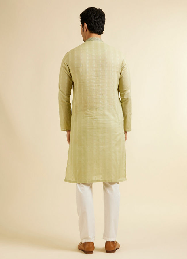 Manyavar Men Green Majestic Kurta Pajama