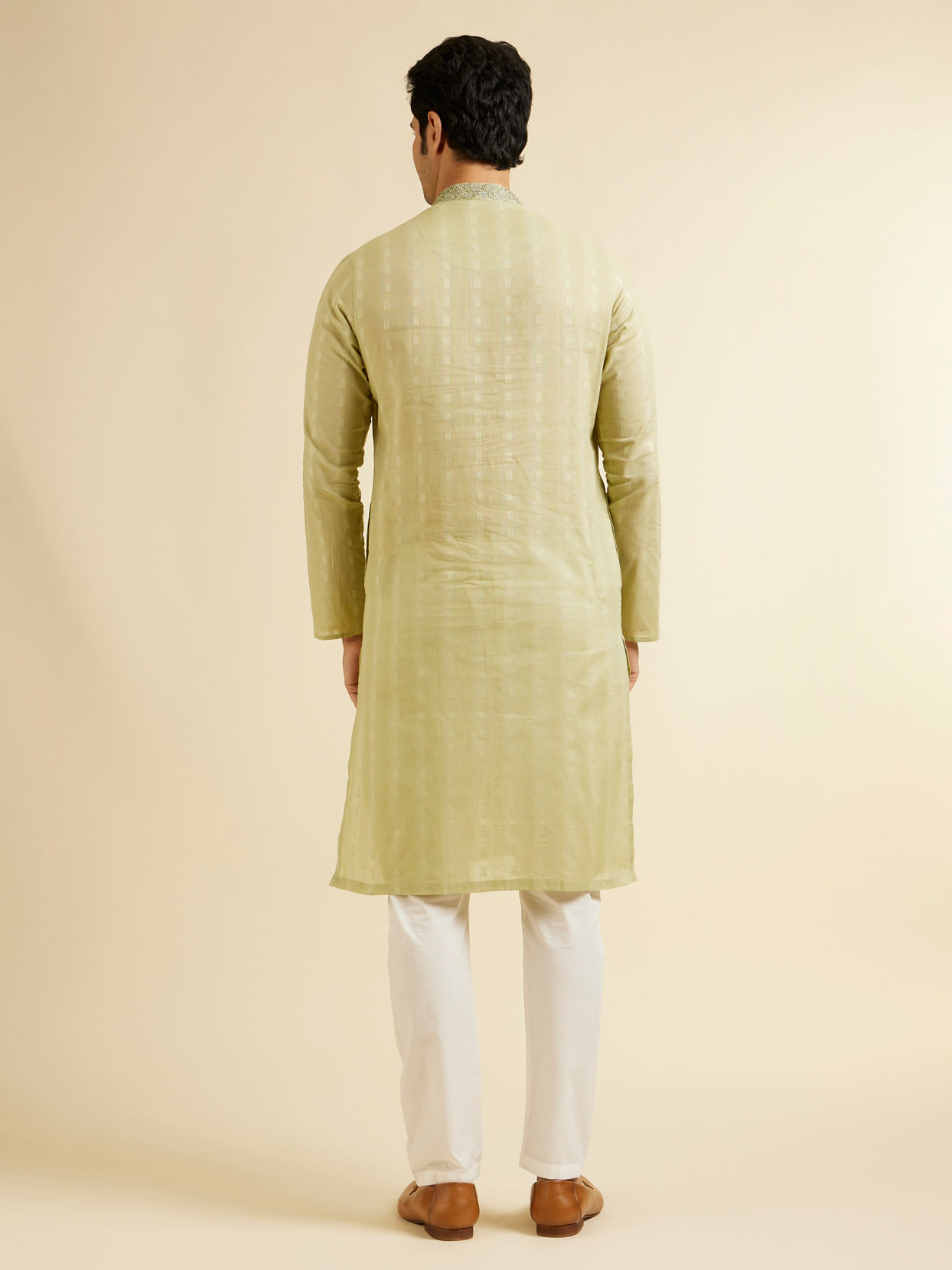 Manyavar Men Green Majestic Kurta Pajama