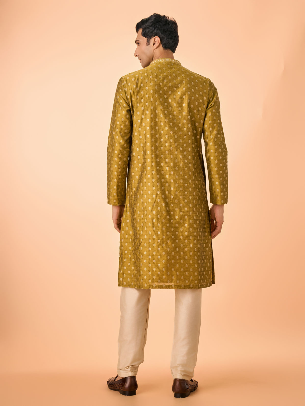Manyavar Men Mehndi Green Lustrous Kurta Pajama