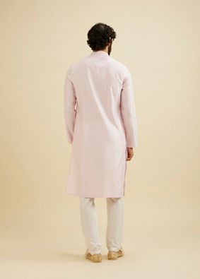 Manyavar Men Baby Pink Lattice Patterned Kurta Set with Sequinned Neckline image number 5