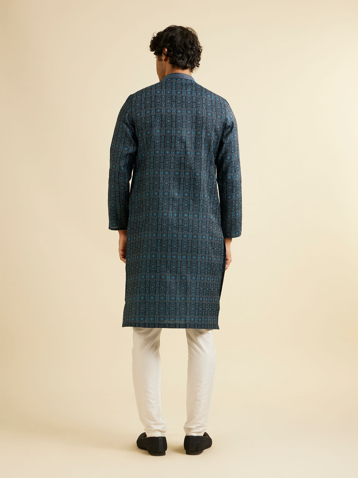 Manyavar Men Dark Blue Aztec Printed Kurta Set