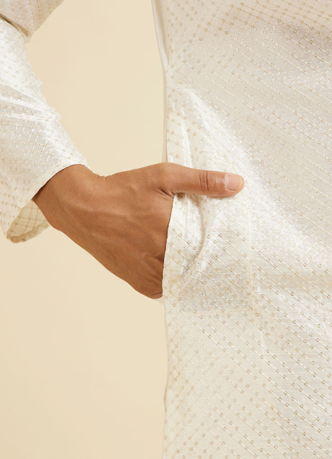 Manyavar Men Warm White Ditsy Patterned Kurta Set