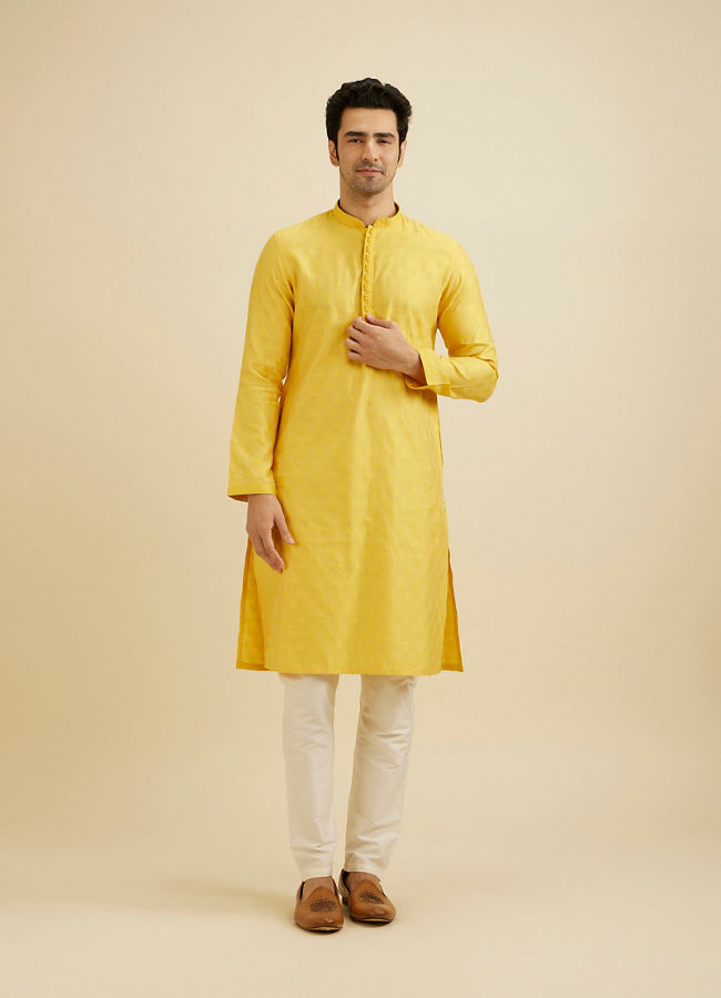 Manyavar Men Sunshine Elegance Kurta Pajama image number 2