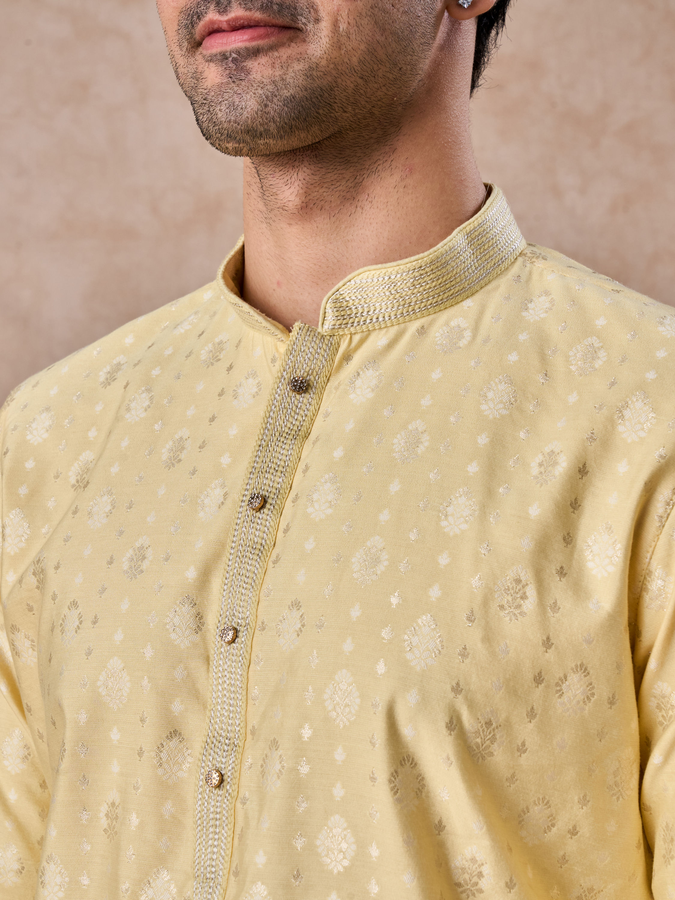 Manyavar Men Sunny Elegance Kurta Pajama