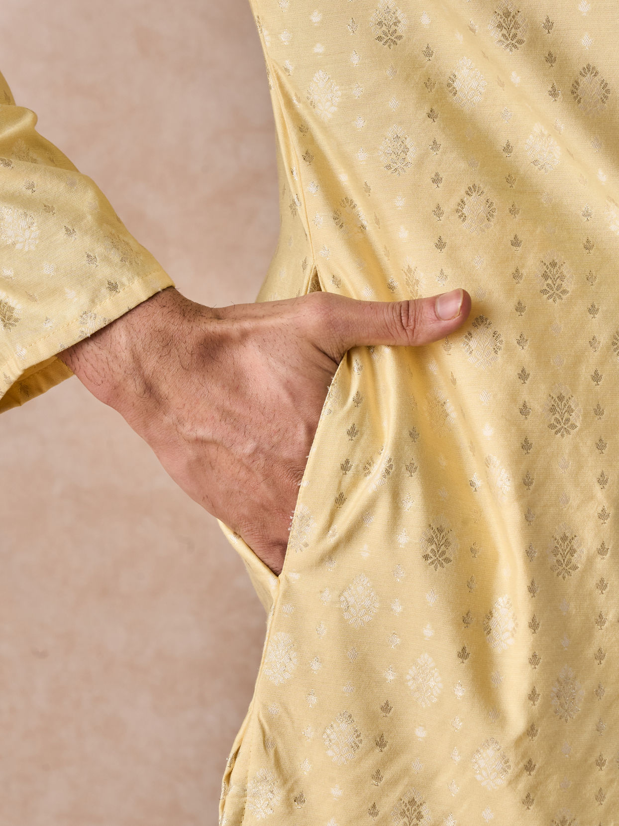 Manyavar Men Sunny Elegance Kurta Pajama