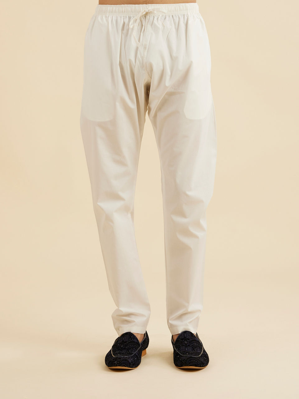 Manyavar Men Indigo Blue Chikankari Embroidered Kurta Set