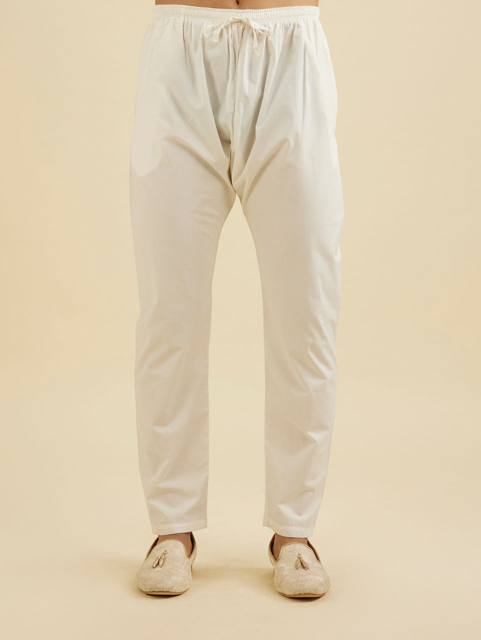 Manyavar Men Charcoal Black Chikankari Embroidered Kurta Set