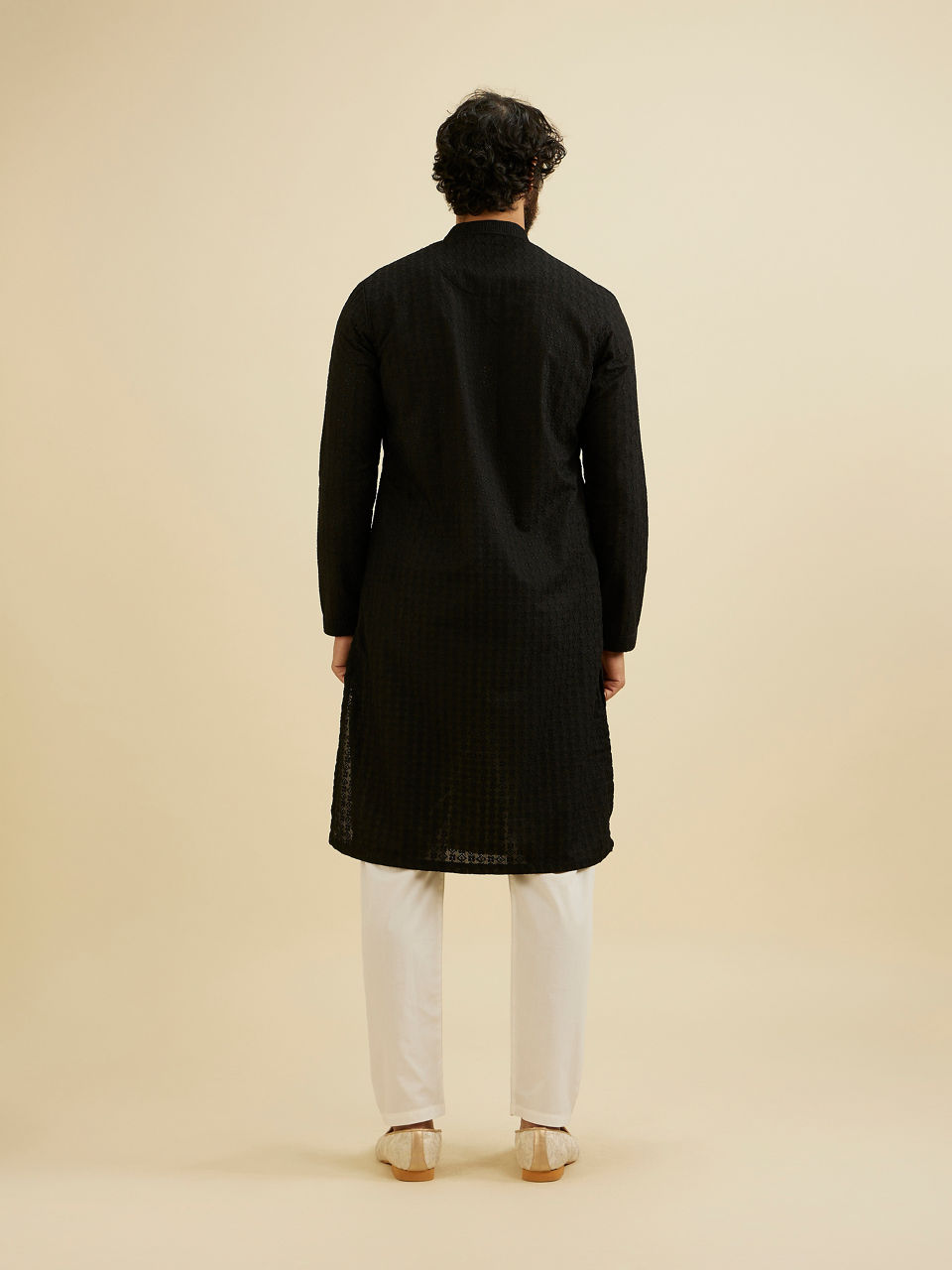 Manyavar Men Charcoal Black Chikankari Embroidered Kurta Set