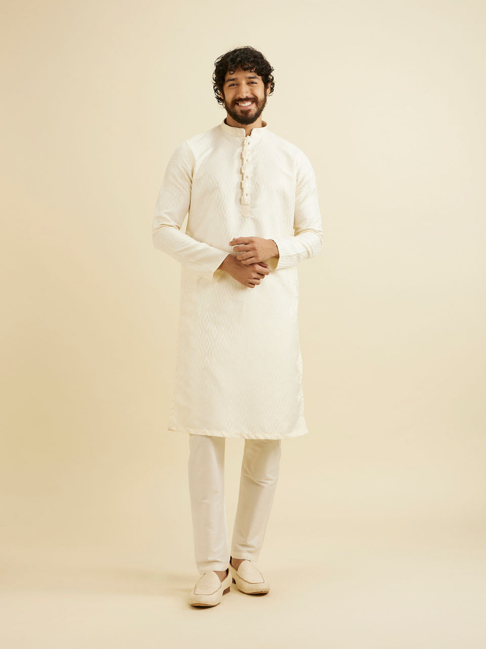 Manyavar Men Cream White Ikat Inspired Patterned Kurta Set