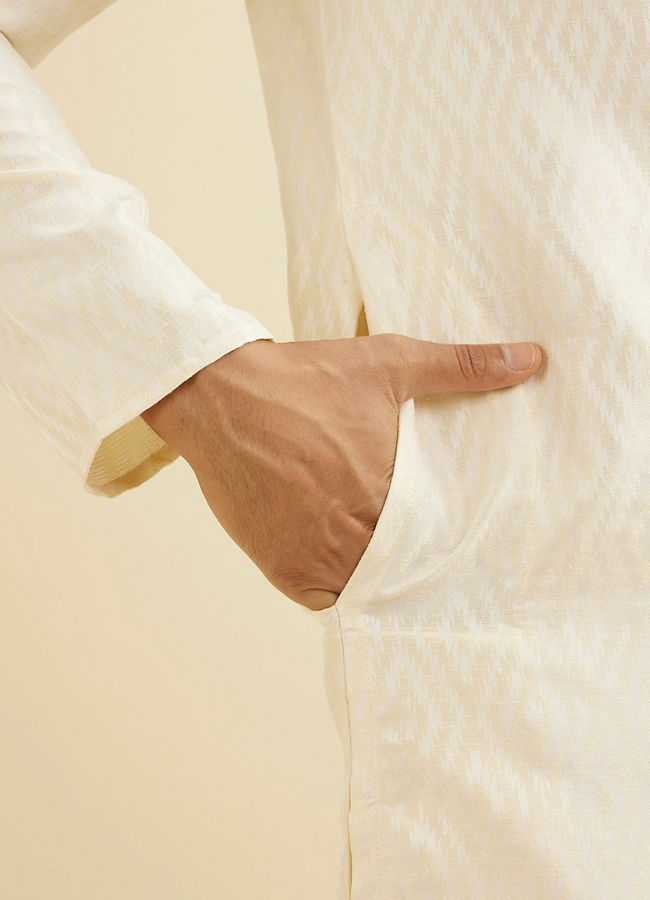 Manyavar Men Cream White Ikat Inspired Patterned Kurta Set