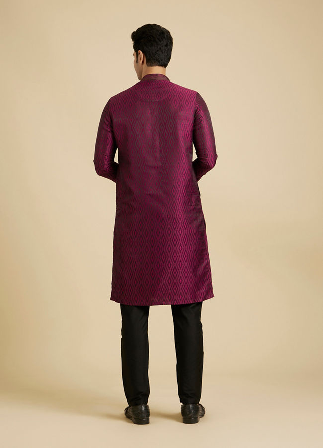 Manyavar Men Rani Pink Ikat Inspired Patterned Kurta Set image number 5