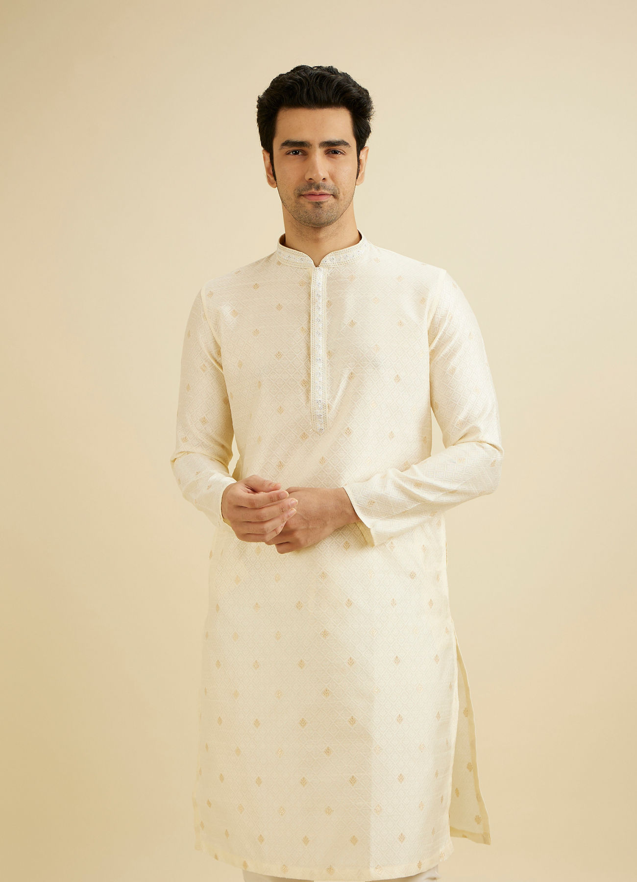 Manyavar Men Ivory Cream Lattice Patterned Kurta Set with Buta Motifs