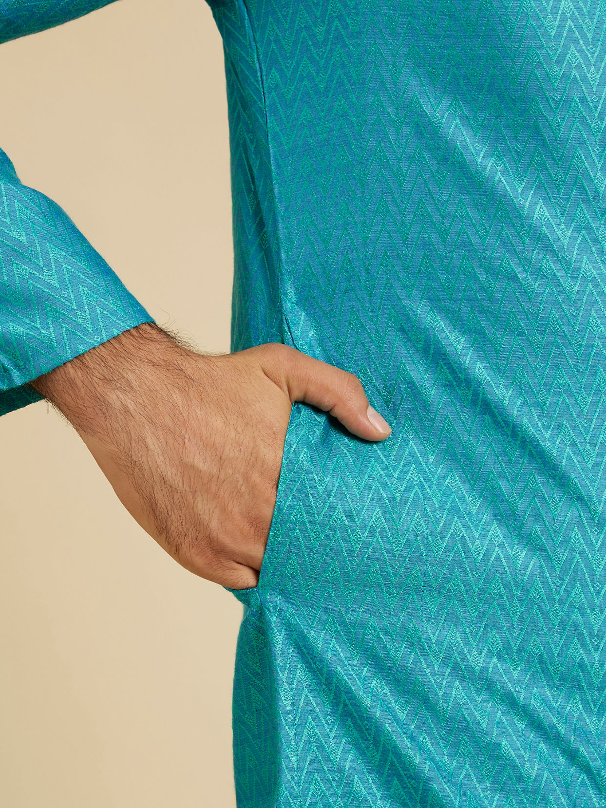 Manyavar Men Turquoise Blue Chevron Patterned Kurta Set