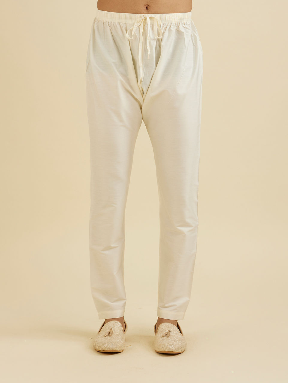 Manyavar Men Cream White Chikankari Kurta Set With Sequin Work