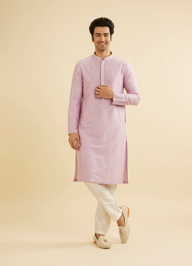 Manyavar Men Soft Lilac Buta Patterned Kurta Set with Buta Embroidery
