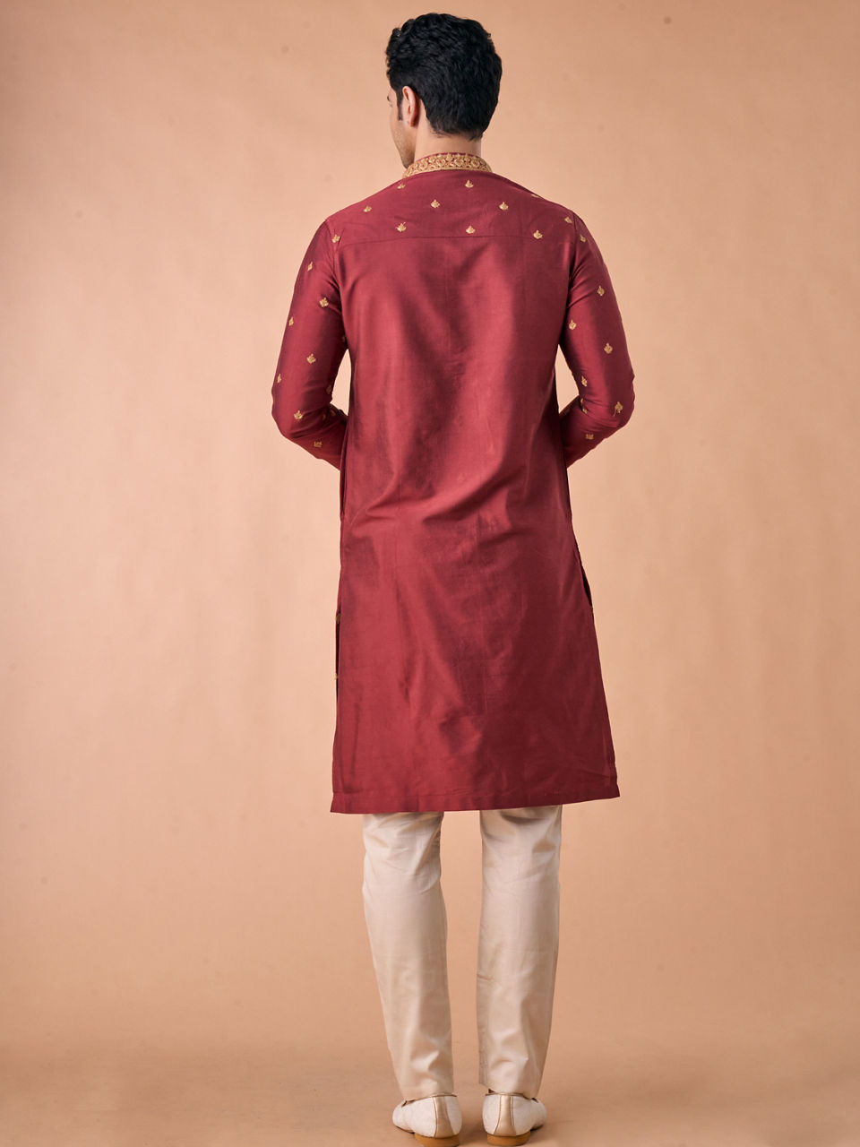 Manyavar Men Rust Radiance Kurta Pajama
