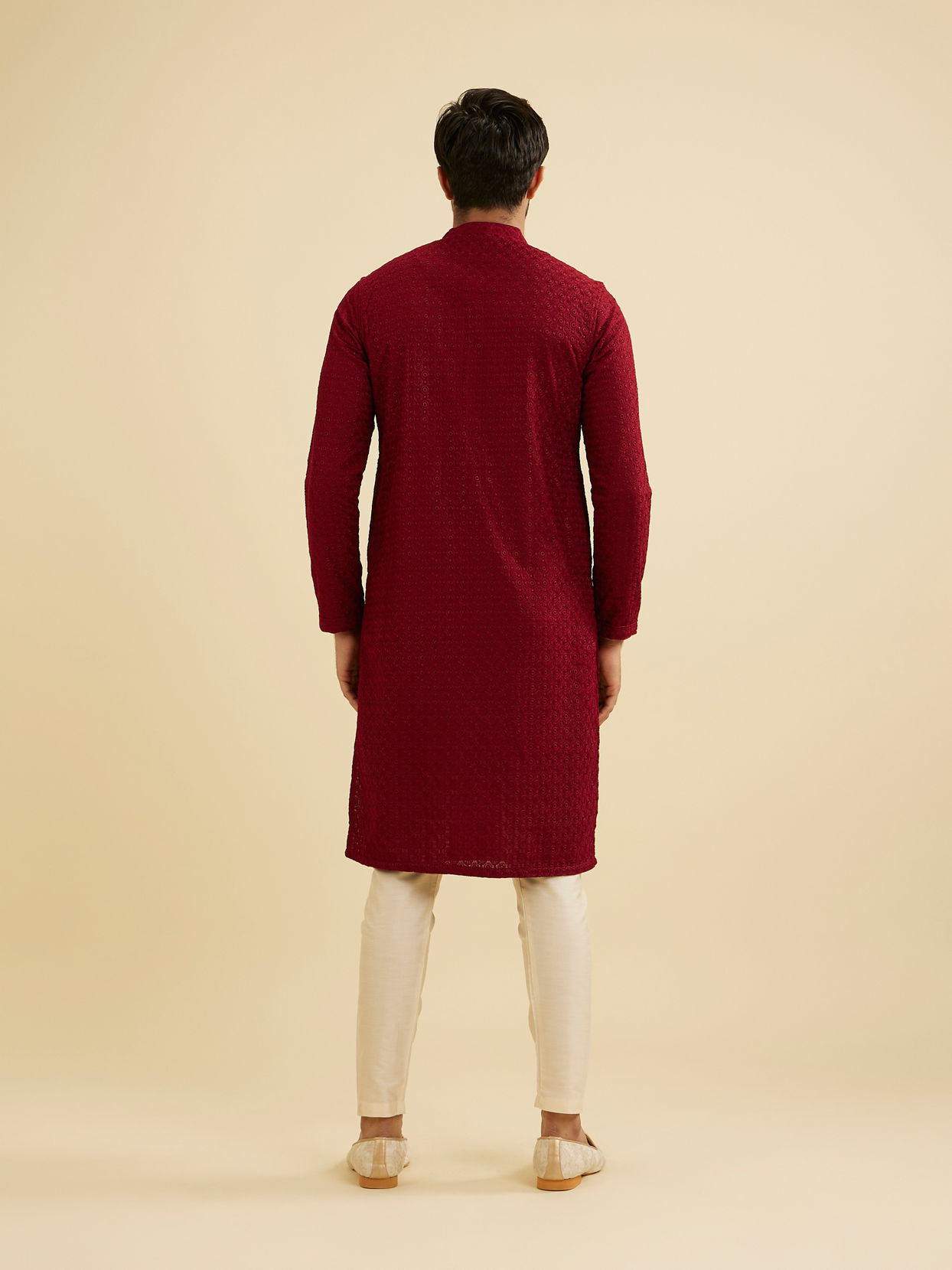 Manyavar Men Maroon Red Chikankari Kurta Set image number 5