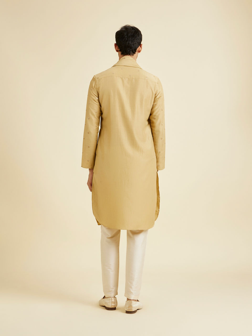 Manyavar Men Fawn Elegance Kurta Pajama with Dupatta