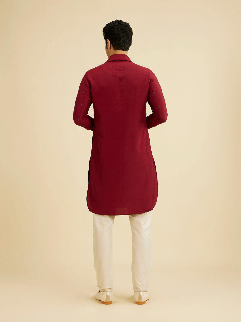 Manyavar Men Maroon Radiance Kurta Set with Dupatta