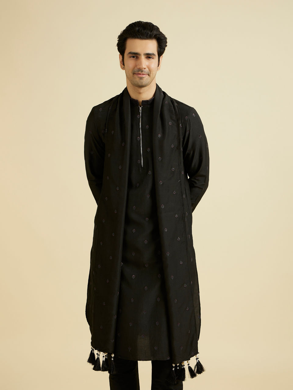 Manyavar Men Black Elegance Kurta Pajama with Dupatta